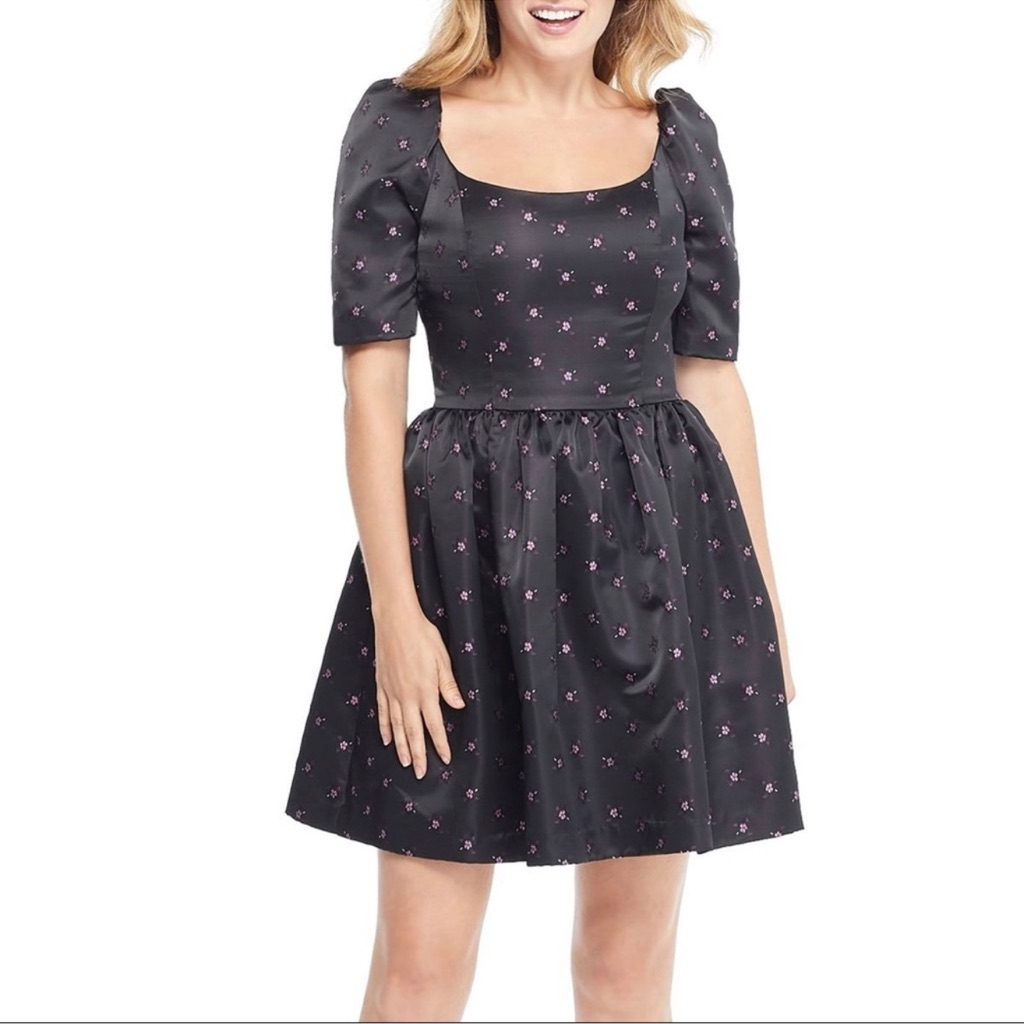 Gal Meets Glam Maude Daisy Bow-Back Satin Dress Size 4 Nwot